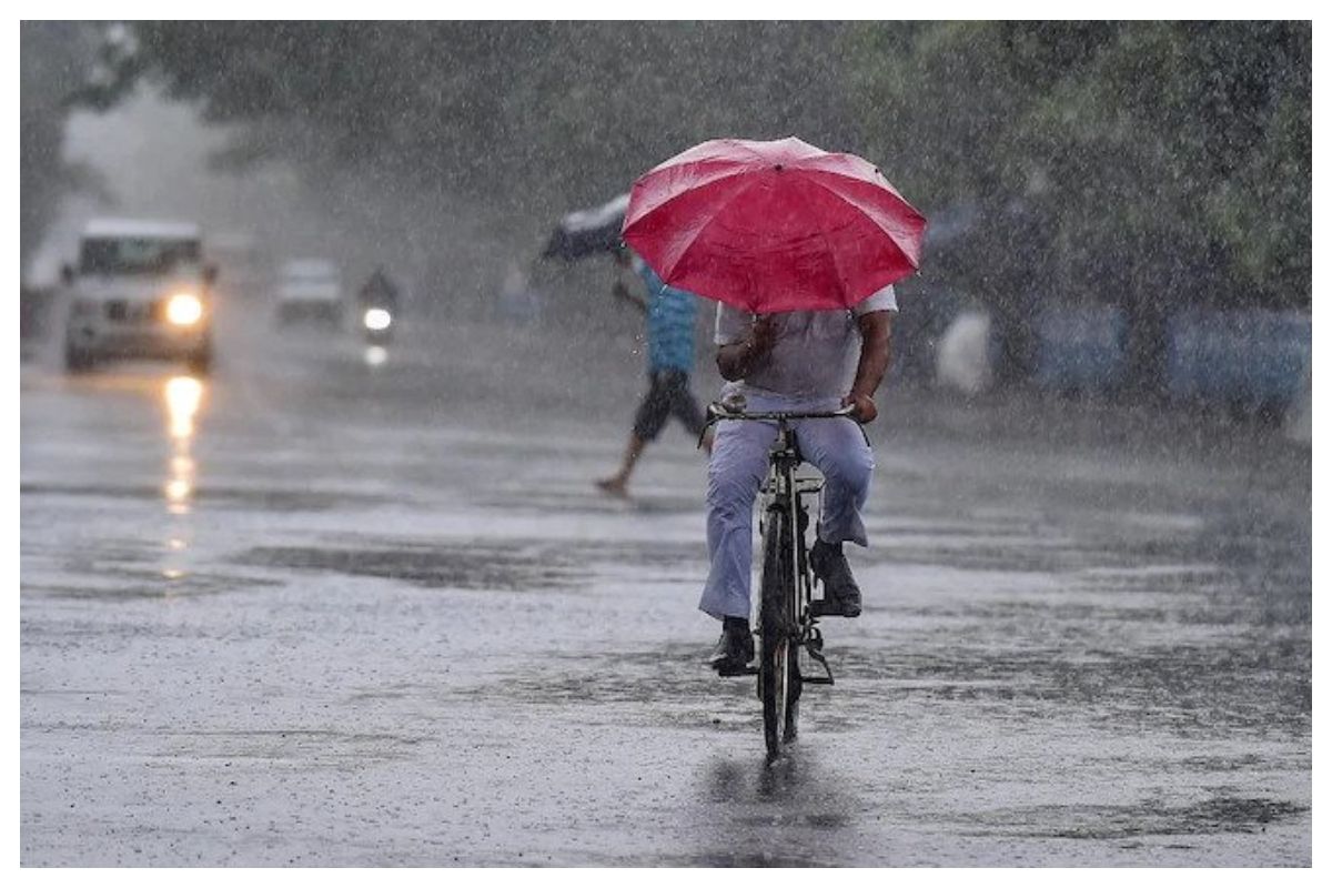 Delhi Weather Update Today Light Rains In Delhi NCR Bring Down 