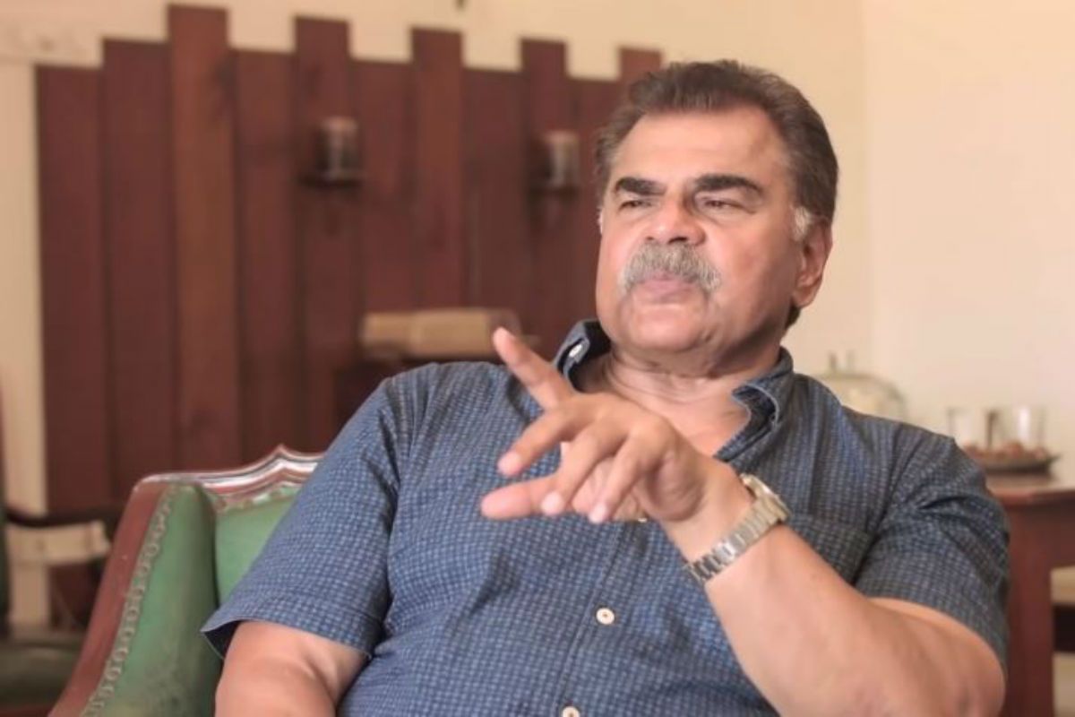 Veteran Actor Sharat Saxena’s Old Interview Video Brings Tears, Opens