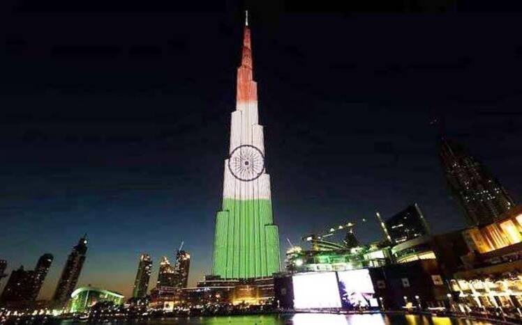 Burj Khalifa Lights up With Tricolour to Celebrate India's 72nd Republic Day