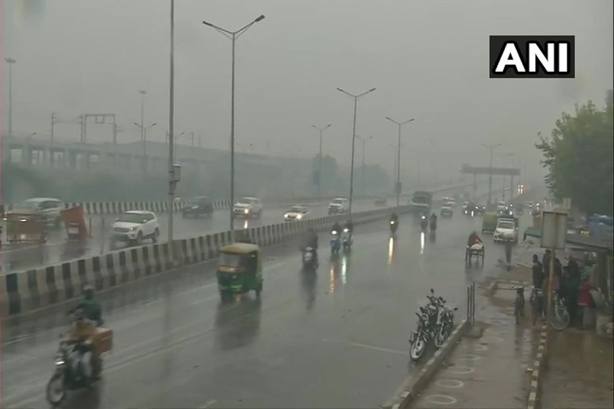 Delhi, NCR में सुबह-सुबह हुई बारिश, उत्‍तर भारत में ठंडी हवाओं का प्रकोप जारी