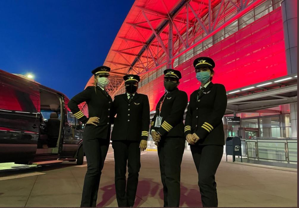 Air India's All-women Cockpit Crew Takes Off on 17-Hour San Francisco-Bengaluru Flight, Hardeep Puri Lauds Nari Shakti