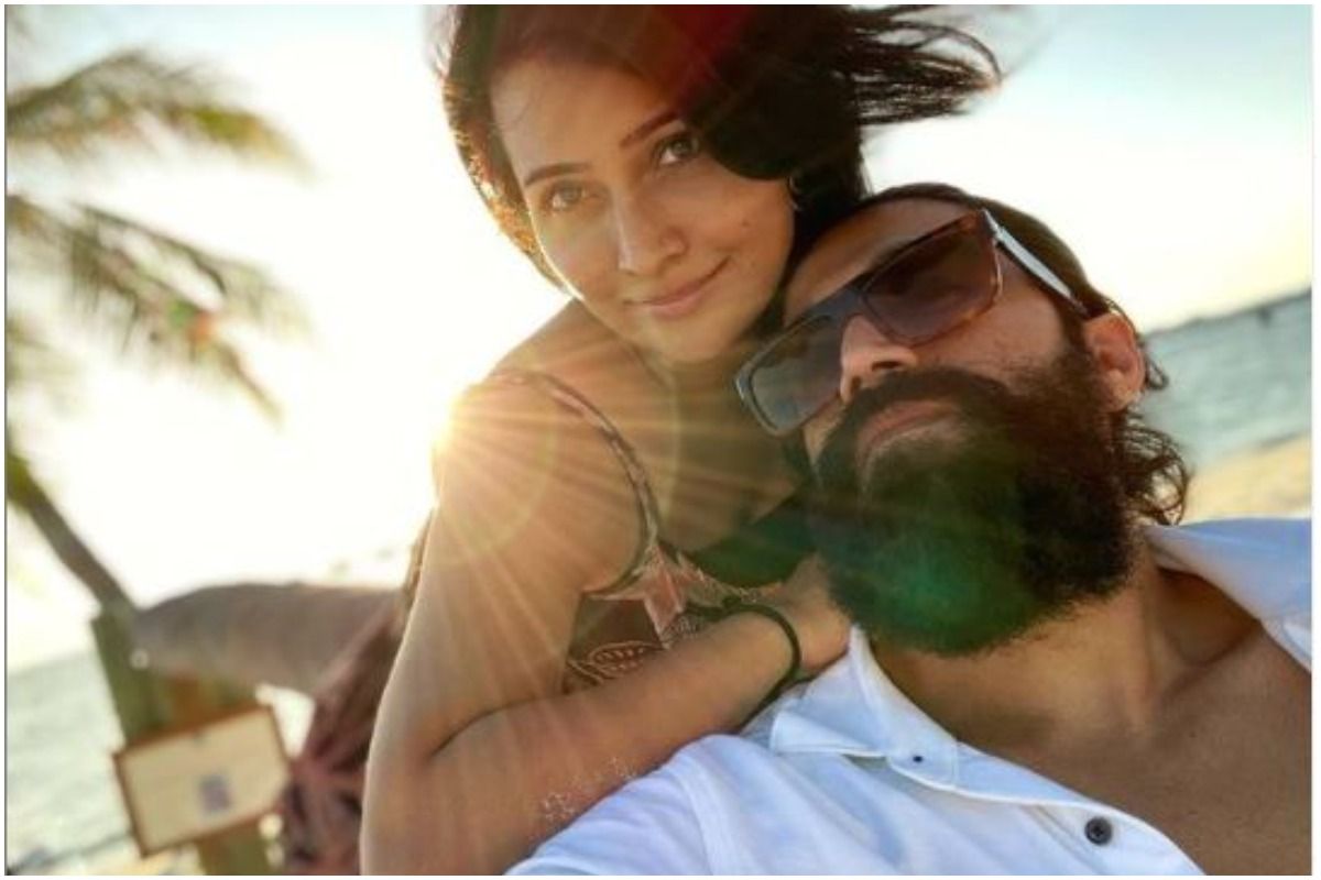 Radhika Pandit Xnx Videos - KGF 2 actor Yash And Wife Radhika Pandit Are Vacationing in Tropical Island  of Maldives- See Pics
