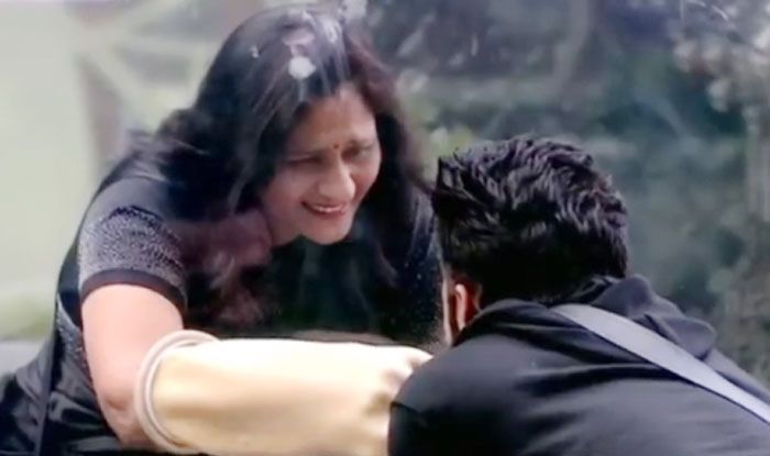 Bigg Boss 14 contestant Rahul Vaidya's mother slams Salman Khan On Leaving the House in between and started shaadi ki tayari