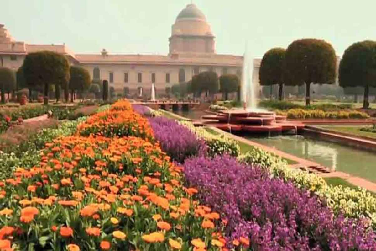 Mughal Gardens to Open For General Public From 12 February, Entry Through  Online Booking Only. Full Guidelines Here