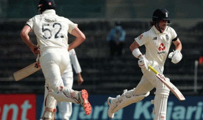 Ind Vs Eng भ रत क ख ल फ पहल ट स ट म क ल पट ट ब धकर क य उतर ह इ ग ल ड क ख ल ड India Vs England Why English Team Are Wearing Black Armband In St Test