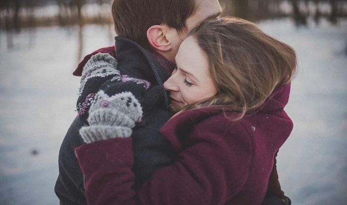 Happy Hug Day 2021: Wishes, WhatsApp Messages, Greetings And Quotes to Send to Your Loved Ones on The Occasion