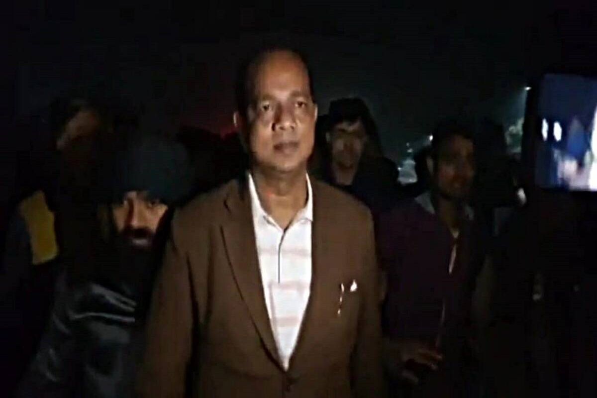 Mamata Banerjee Terms Bomb Attack on Jakir Hossain as 'Conspiracy', Slams Railways Over Negligence