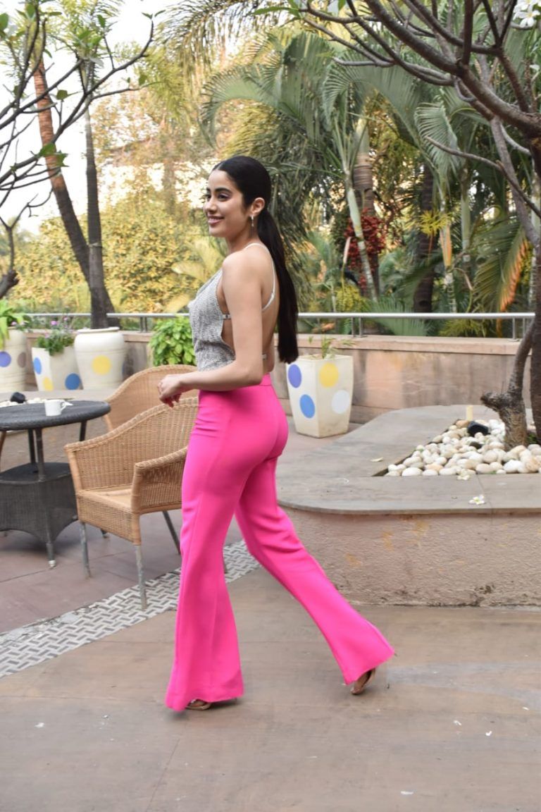 Janhvi Kapoor Poses in Sparkly Backless Top, Sonam Kapoor Says Hot