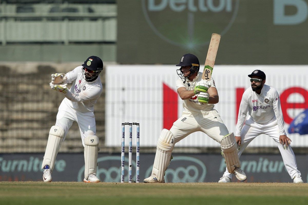 Rishabh Pant Laughing After Ravichandran Ashwin Misfields During 1st Test Day 2 in Chennai is EPIC | WATCH VIDEO
