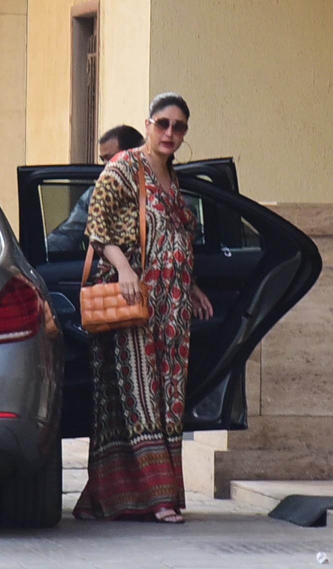 Cost Of The Bottega Veneta Bag That Kareena Kapoor Khan And