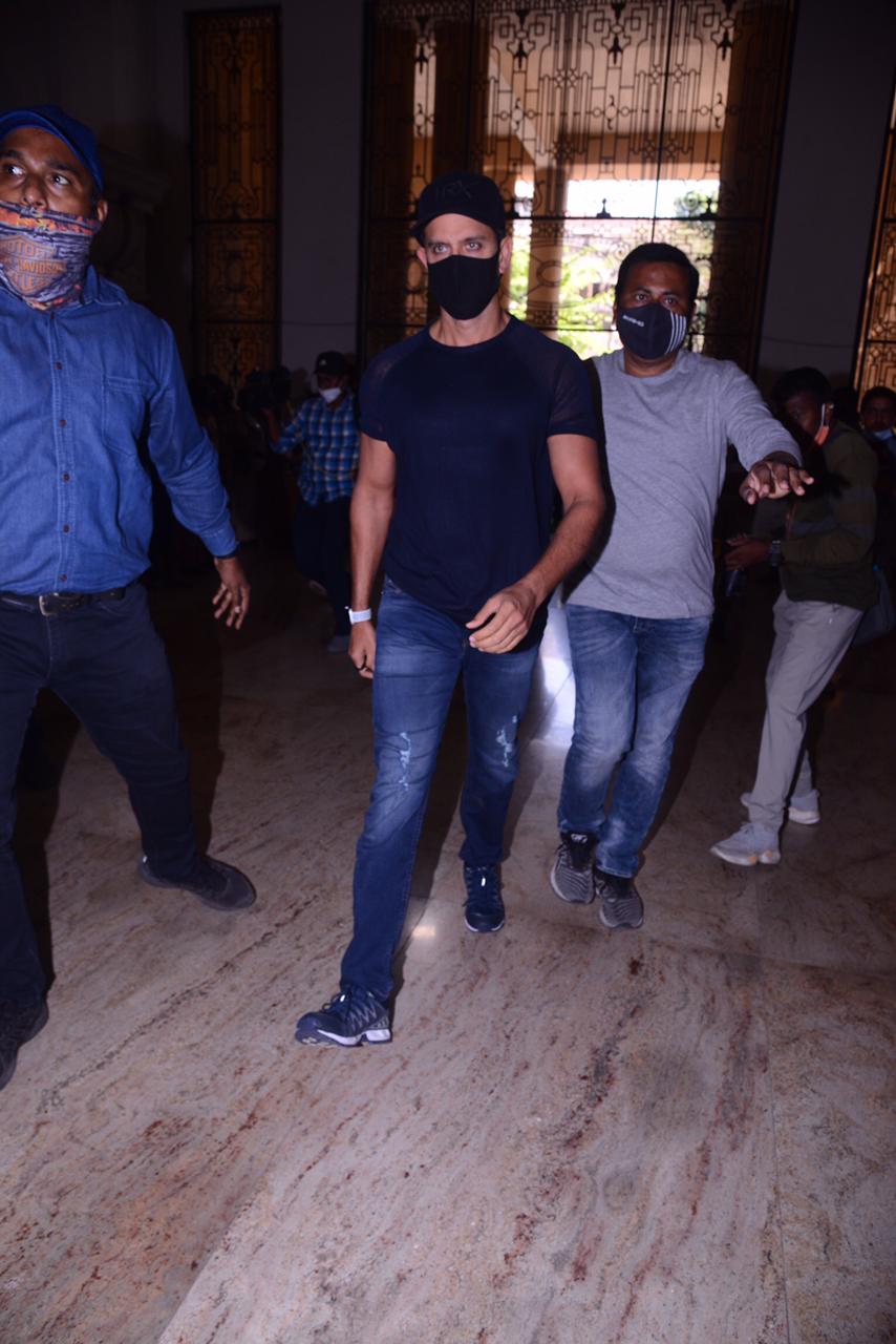 Hrithik Roshan Reaches Crime Branch