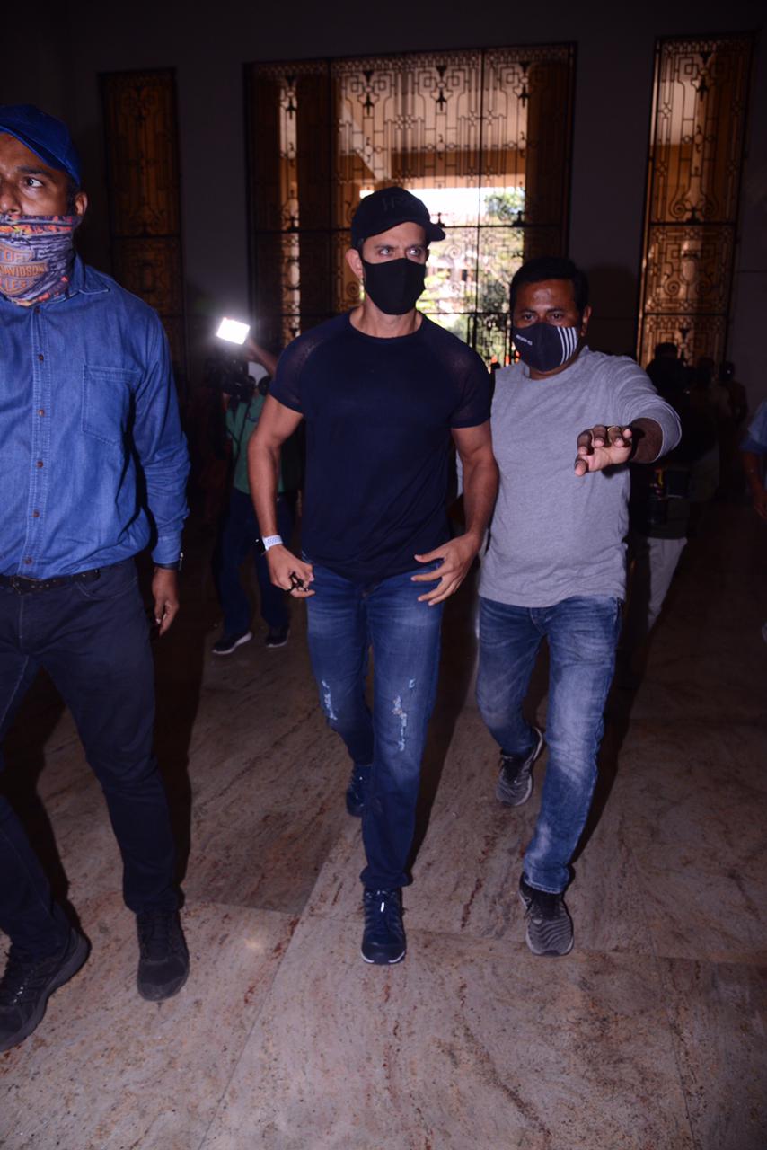 Hrithik Roshan Reaches Crime Branch