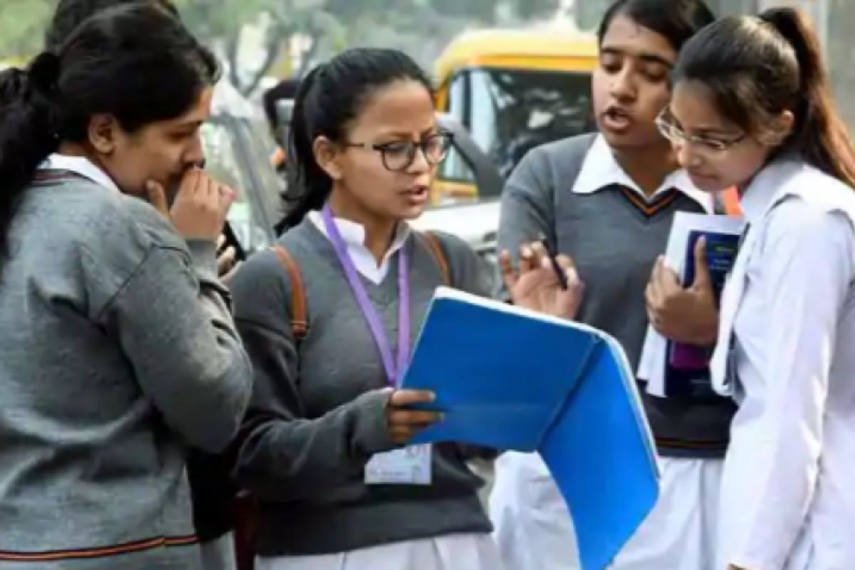 Chorus Grows Louder For Cancellation of Class 10, 12 Exams; No Decision by CBSE Yet