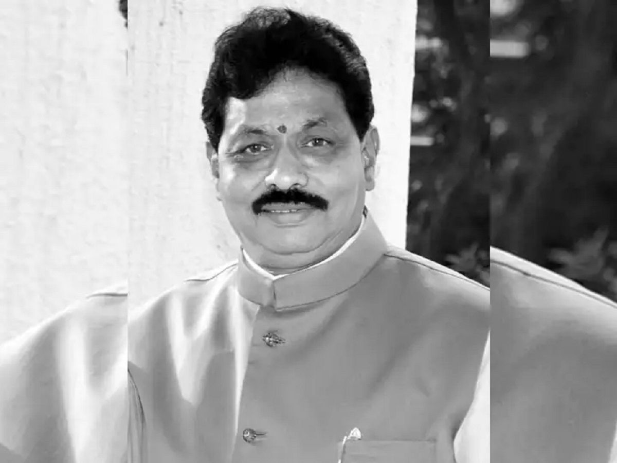 Dilip Gandhi, Union Minister in Vajpayee Govt, Dies Due To COVID-19