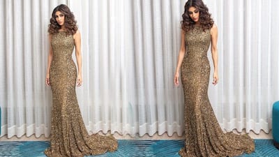 Mouni Roy in Rs 73,199 Sequin Gown is Stunning-Beyond-Words| See PICS Mouni Roy in Rs 73,199 Sequin Gown is Stunning-Beyond-Words| See PICS