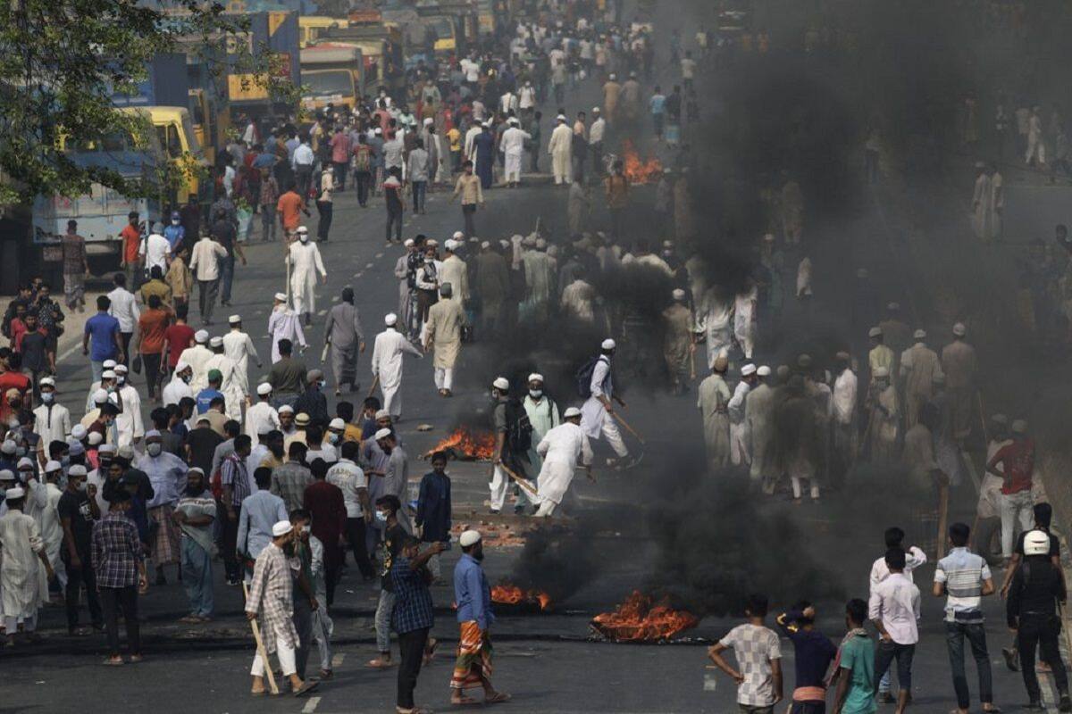 Violence Erupts in Bangladesh in Wake of PM Modi's Visit; Hindu Temples,  Trains Attacked