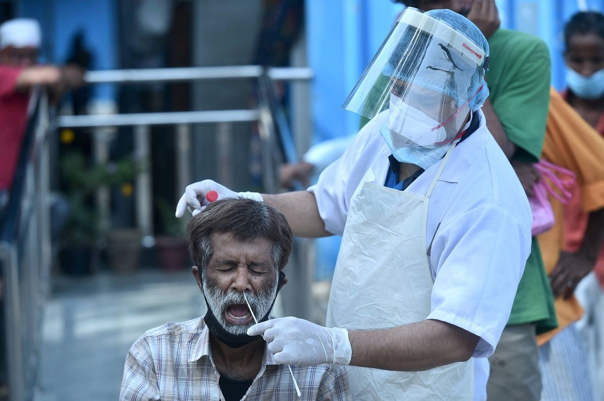India Records Over 93,000 Cases, 500 Deaths in Highest Single-Day COVID Spike in 6 Months