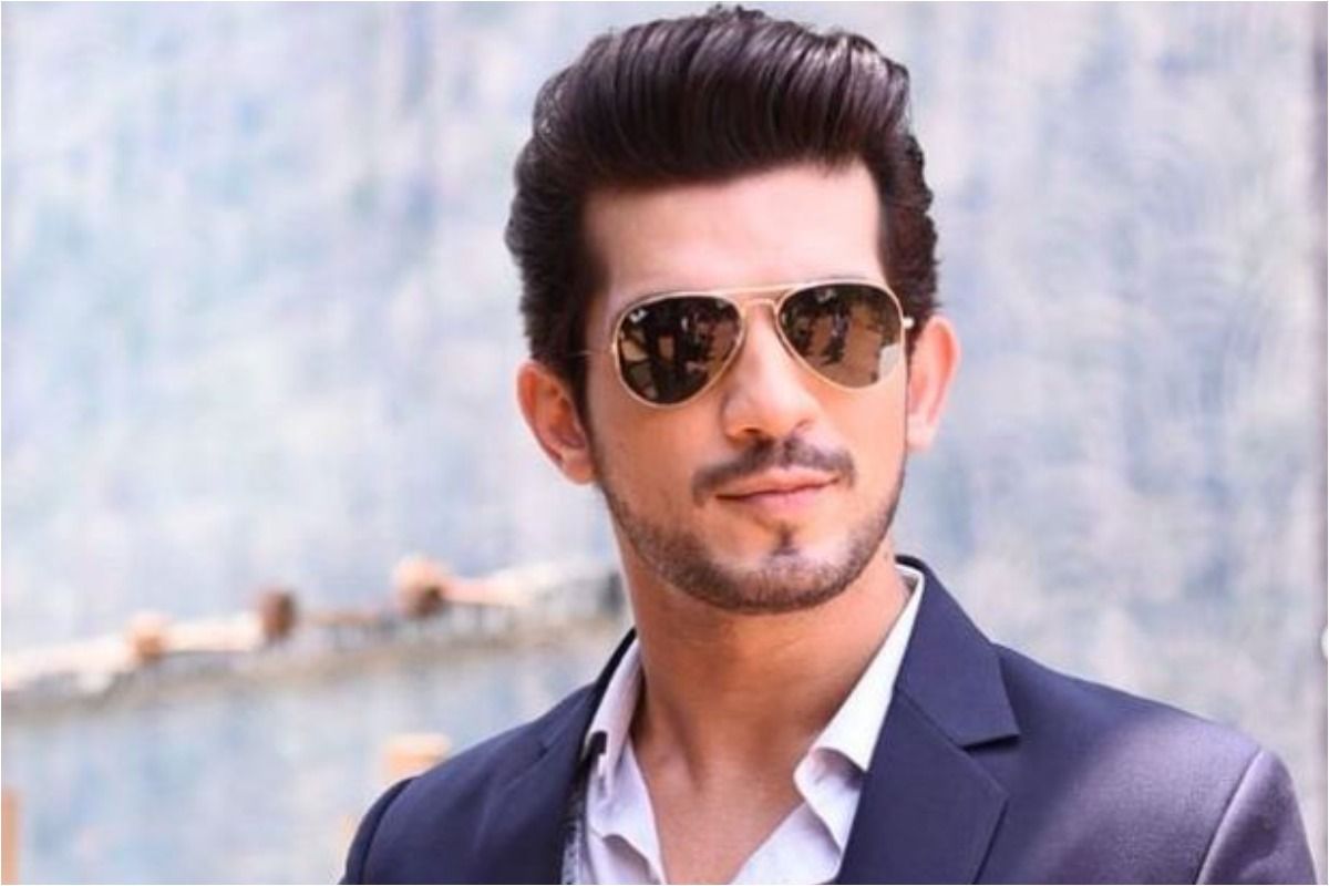 Bigg Boss 15 First Contestant Confirmed Arjun Bijlani Finally Seals The