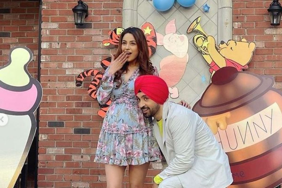 Diljit Dosanjh – Shehnaaz Gill Play Expecting Parents in Honsla Rakh, New Look With Baby Bump Goes Viral