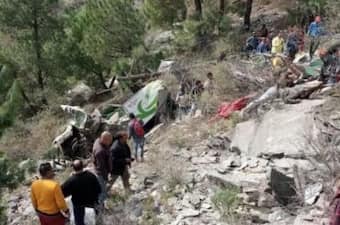 Himachal Chamba District Sex Video - 8 Dead And 8 Injured as Bus Falls Into Gorge in Himachal Pradesh's Chamba