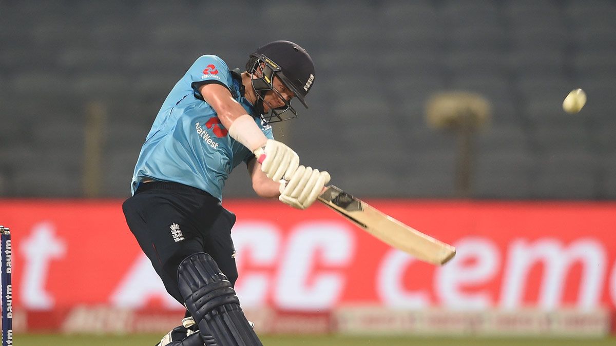 Jos Buttler Sees Shades of Legendary MS Dhoni in England Allrounder Sam Curran