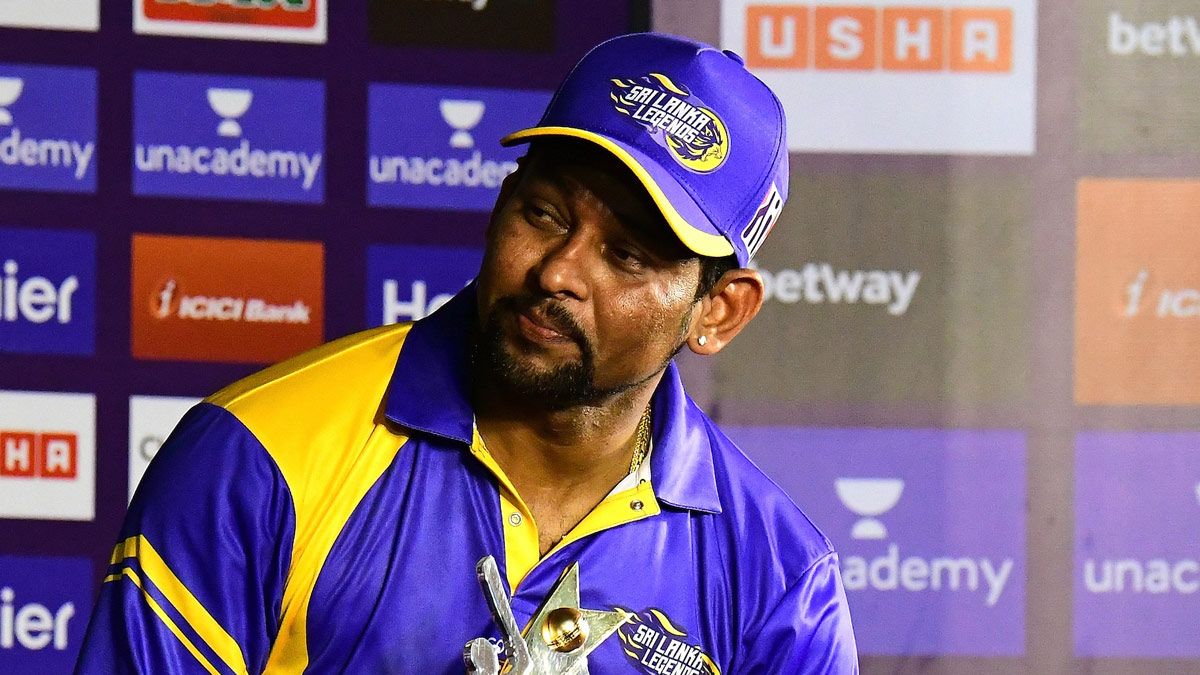 Dilshan Nominates Russel Arnold For Zee5 HiPi Skills Challenge