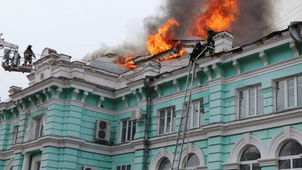 Beyond The Call of Duty: Doctors Complete Open-Heart Surgery on Patient Even as Hospital Catches Fire | Watch