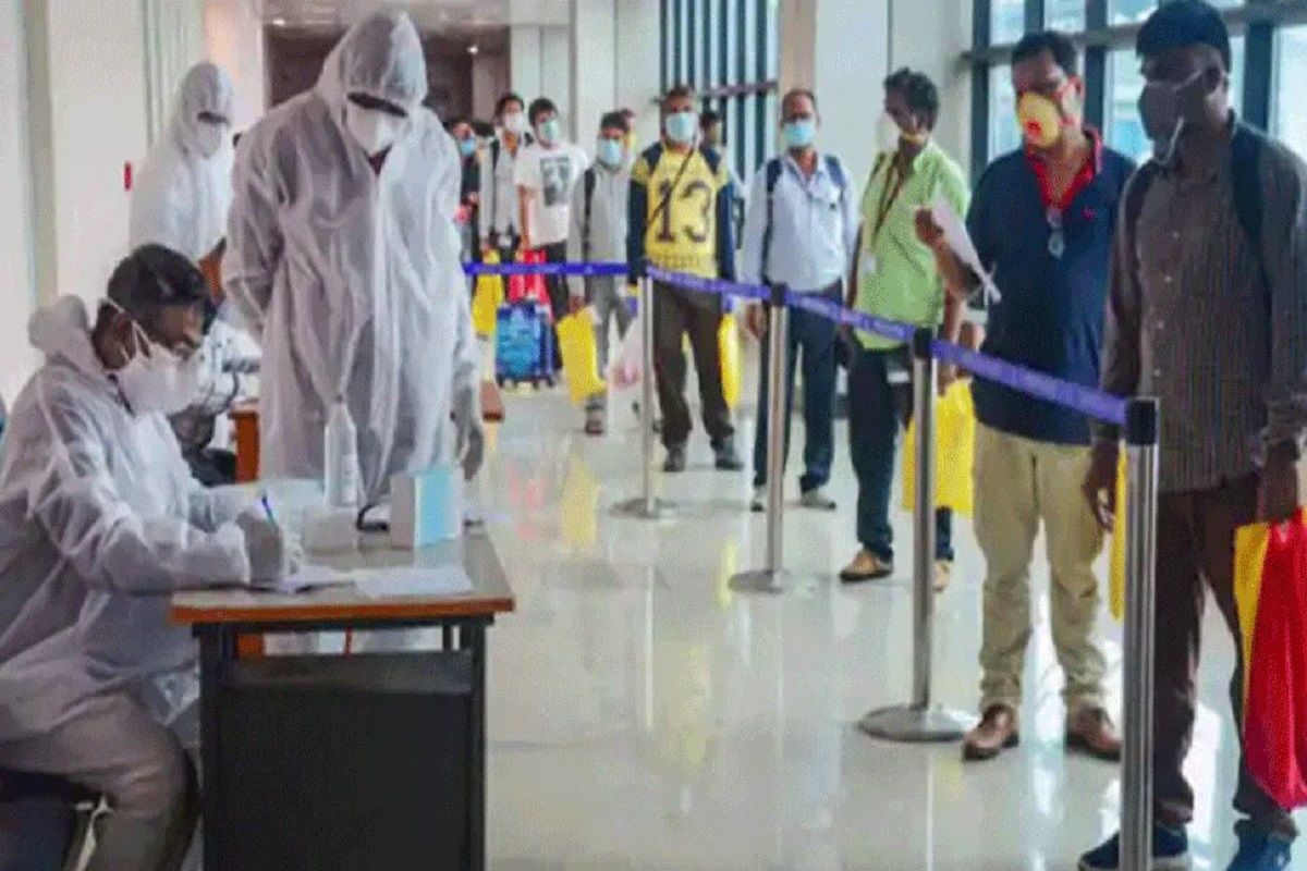 Noida administration asks residents to inform it about arrival of outsiders amid covid-19 surge