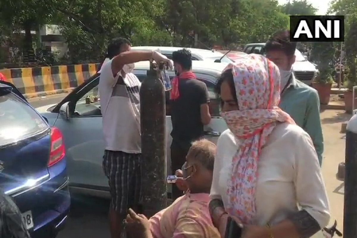 'Oxygen Langar': Gurdwara Samiti Of Indirapuram Offers Oxygen Cylinders To Help Covid Patients