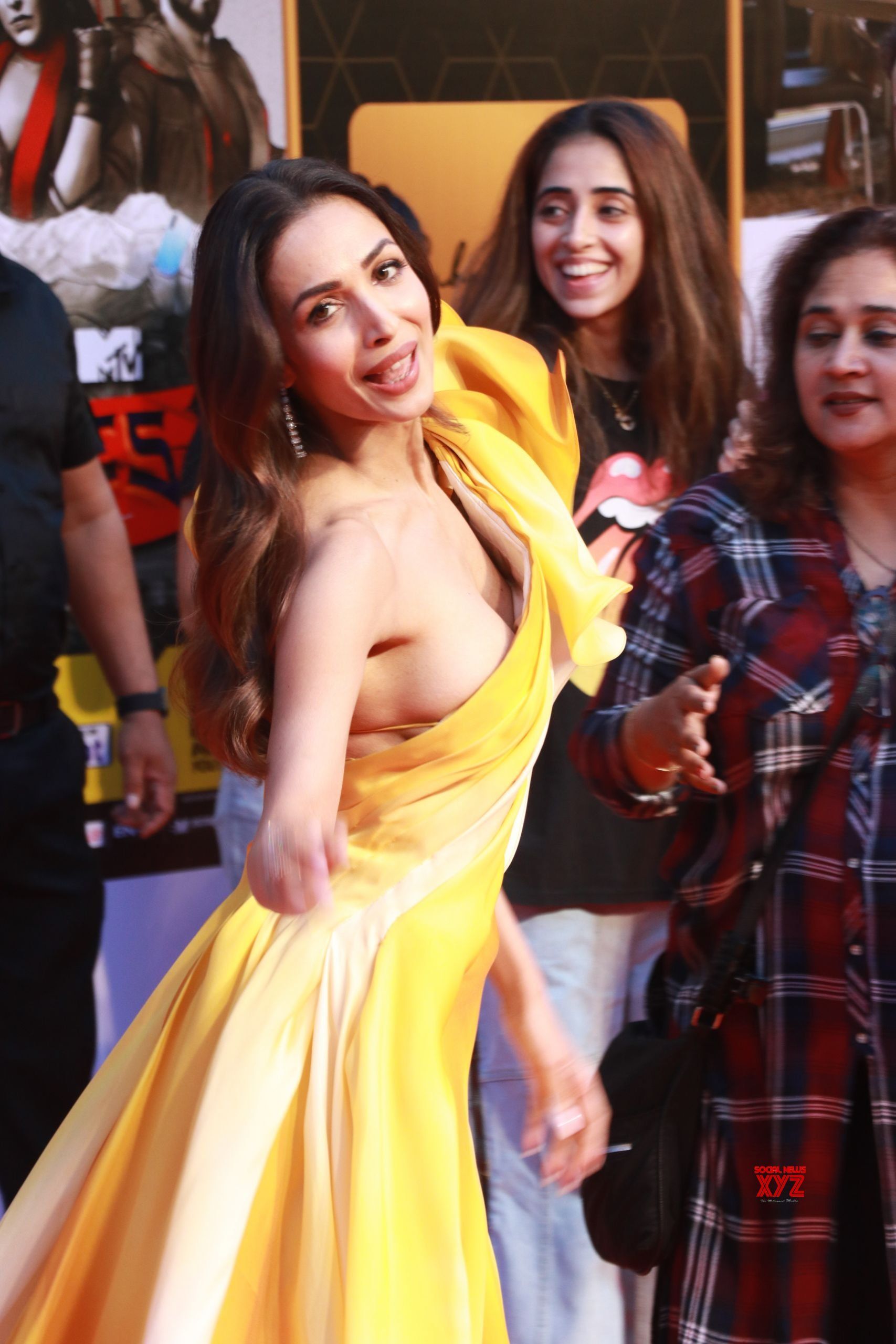 Malaika Arora की इन तस्वीरों पर बोल्डनेस हो जाती है क्लीन ...