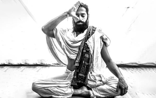 How Helpful is Pranayama in Fighting COVID-19? Find out!