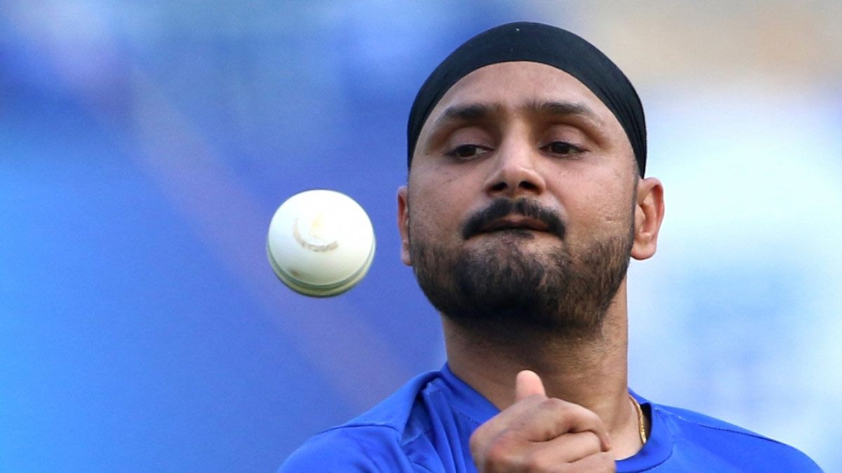 Harbhajan Singh Signs With Online Fantasy Gaming Platform