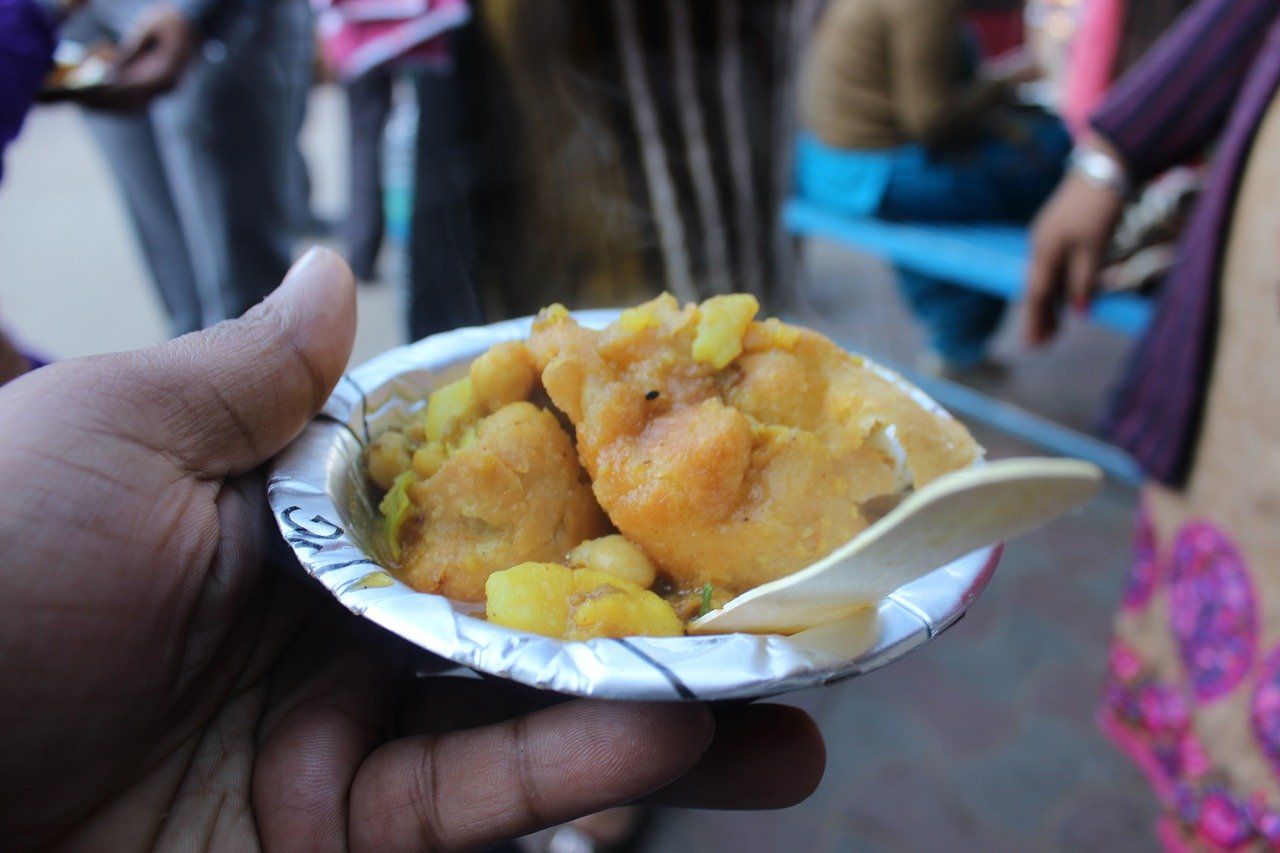 8 Varanasi Street Foods That You Must Try For The Salvation of The Foodie Soul In You