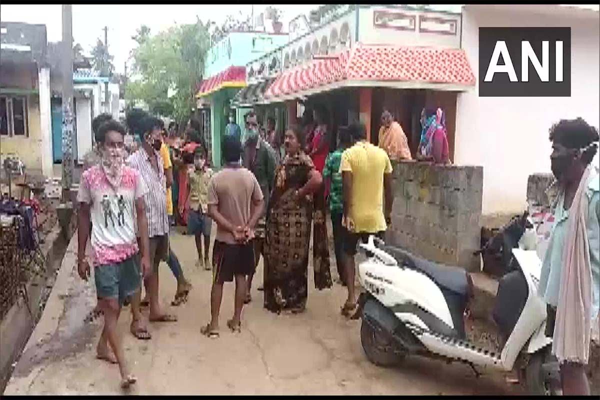 Brutal Crime: बेटी से रेप की खबर सुन पागल हुआ बाप, बिछा दीं छह लाशें, दिल दहला देगी खबर.. Brutal Crime: बेटी से रेप की खबर सुन पागल हुआ बाप, बिछा दीं छह लाशें, दिल दहला देगी खबर..