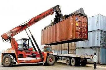 अगस्त में निर्यात में 1.62 प्रतिशत बढ़ा, व्यापार घाटा दोगुना से अधिक होकर 27.98 अरब डॉलर पर