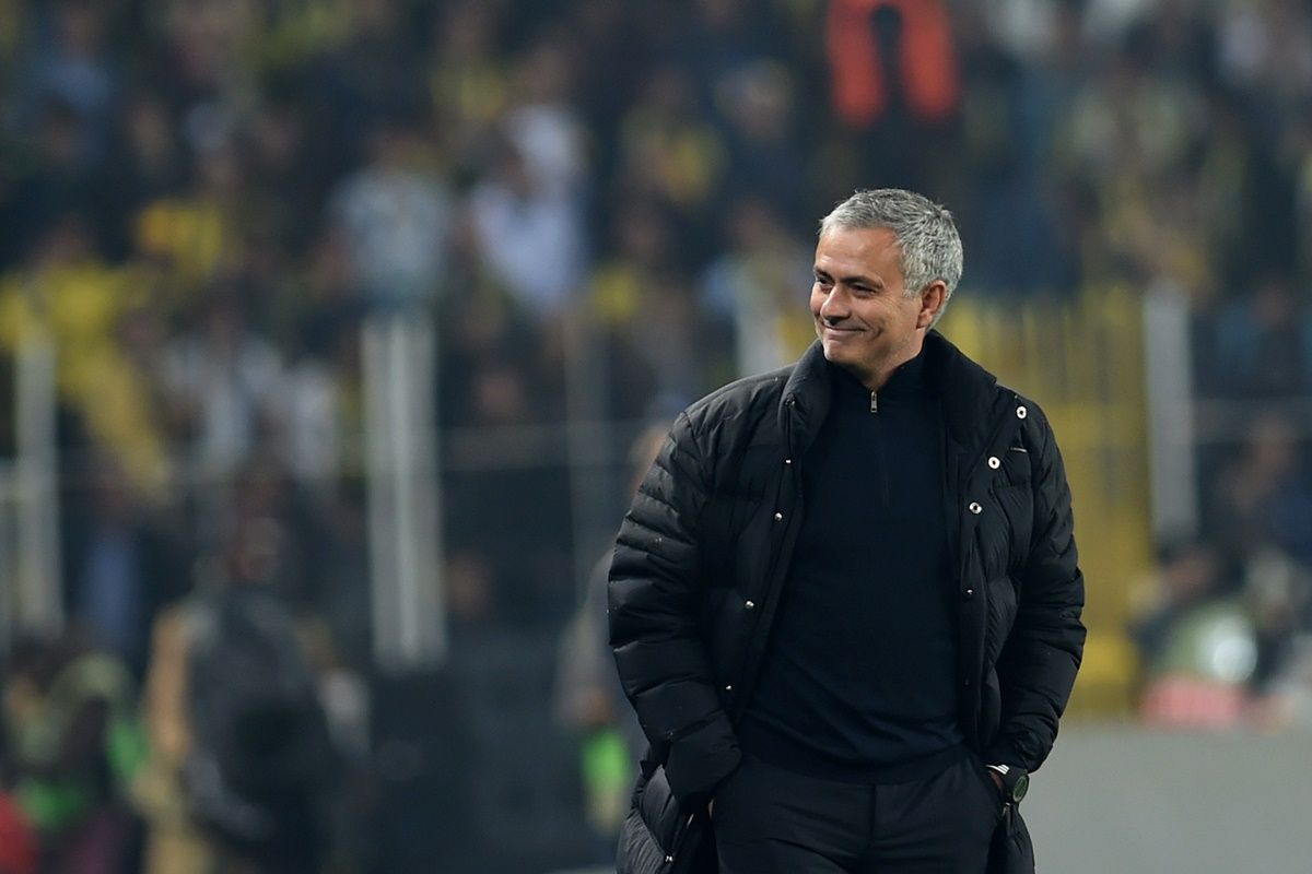 Jose Mourinho to Replace Paulo Fonseca as AS Roma Coach ...