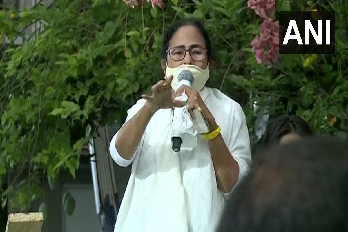 First Priority to Fight COVID in State, Grateful to Voters: Mamata Banerjee After Poll Victory in Bengal