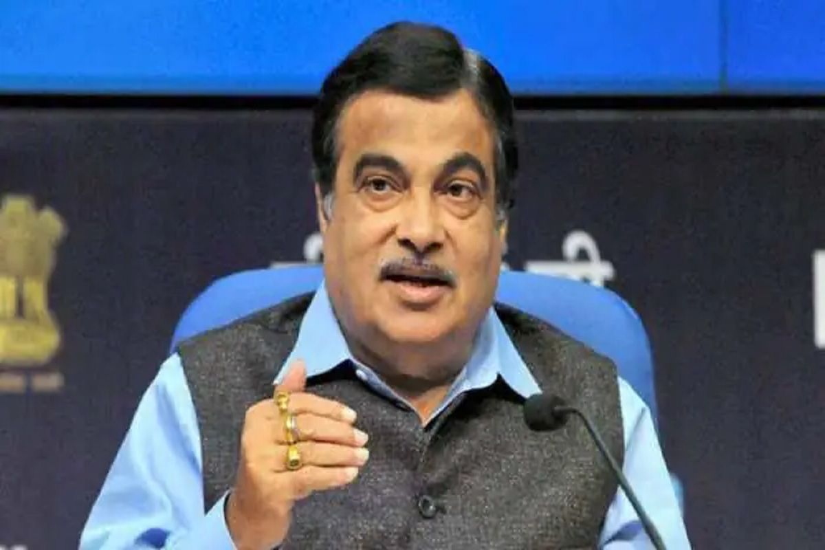 'Is Boss Listening?' Congress Slams Govt After Nitin Gadkari's Statement Over Vaccine Shortage; he Clarifies