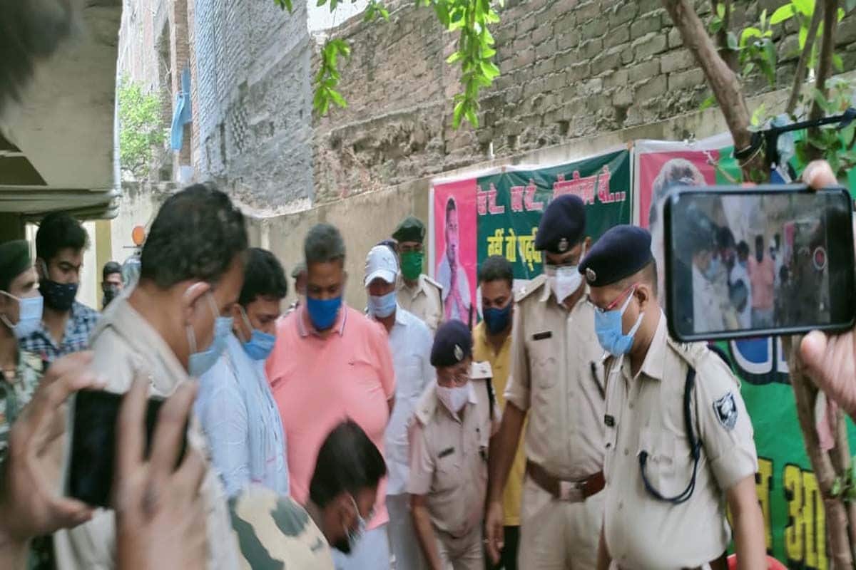 Bihar Lockdown: लॉकडाउन उल्लंघन में पूर्व सांसद पप्पू यादव अरेस्ट, रूडी के एंबुलेंस पर किया था सवाल - Bihar lockdown attack on rajiv pratap rudi ambulance former mp pappu yadav arrest to