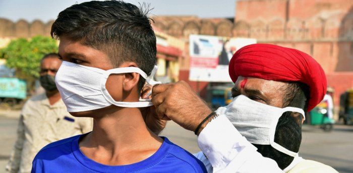 Fact Check: Does Long-Term Use of Face Masks Cause Oxygen Deficiency? Know The Truth Behind Viral Post