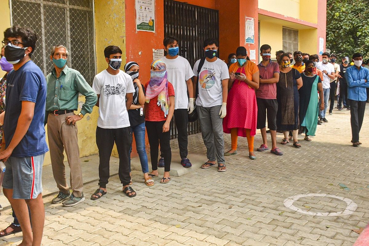 Gautam Budh Nagar: Important Message For People Going For Covid Vaccination in Noida, Greater Noida