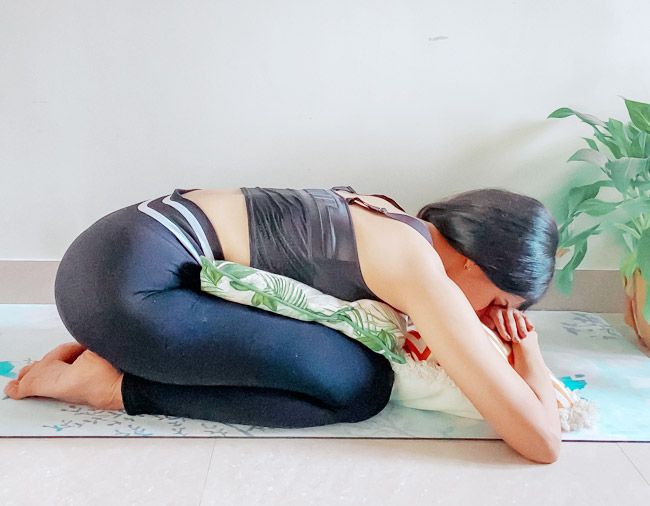 5 Yoga Asanas to Get Relief From Period Cramps