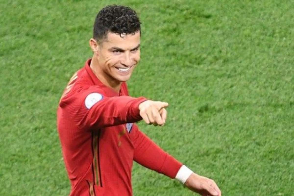 Cristiano Ronaldo News Cristiano Ronaldo Wins Euro Golden Boot After Italy Win Title Italy Beat England Football News Ronaldo Records