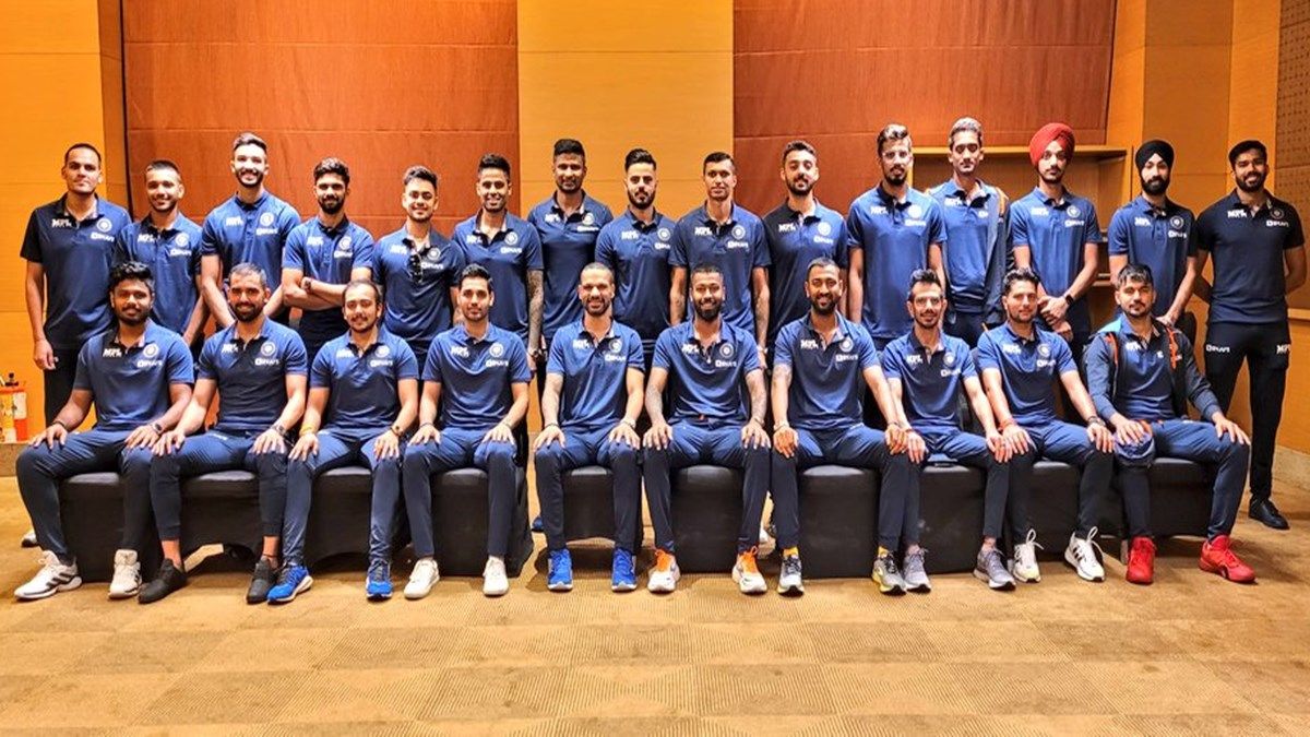 India Tour Of Sri Lanka India Squad For Sri Lanka Tour Shikhar Dhawan Co All Smiles As Bcci Shares Sri Lanka Bound Team India Group Photo Pic