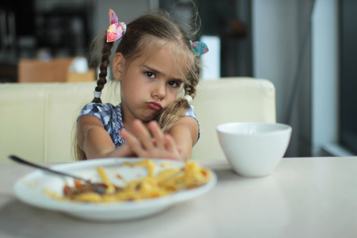 Parenting Tips: 7 Easy Ways to Deal With a Fussy Eater | Dos And Don'ts