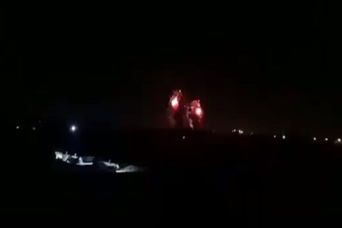 Israel Strikes Gaza Strip in Response to Arson Attacks, First Time in Last Month's Ceasefire