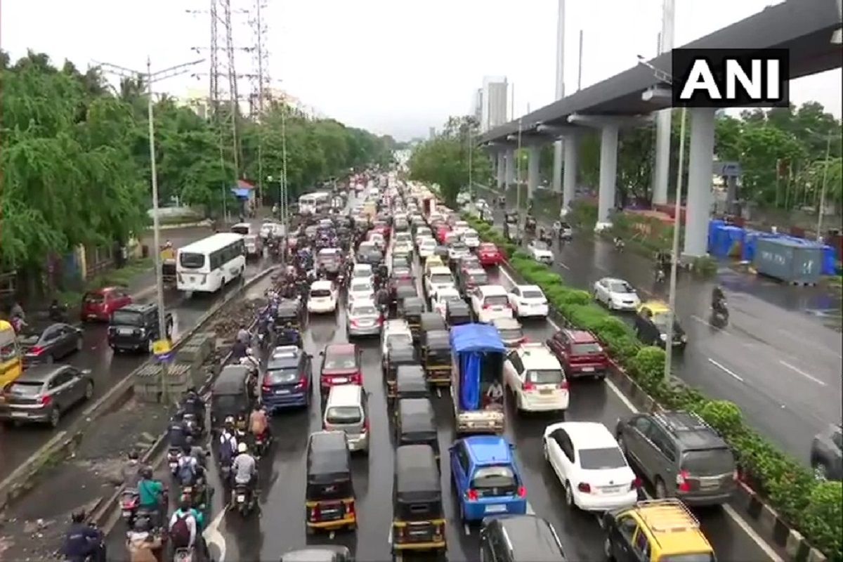 Mumbai Rains: BEST Buses Diverted, Several Local Trains Suspended As ...