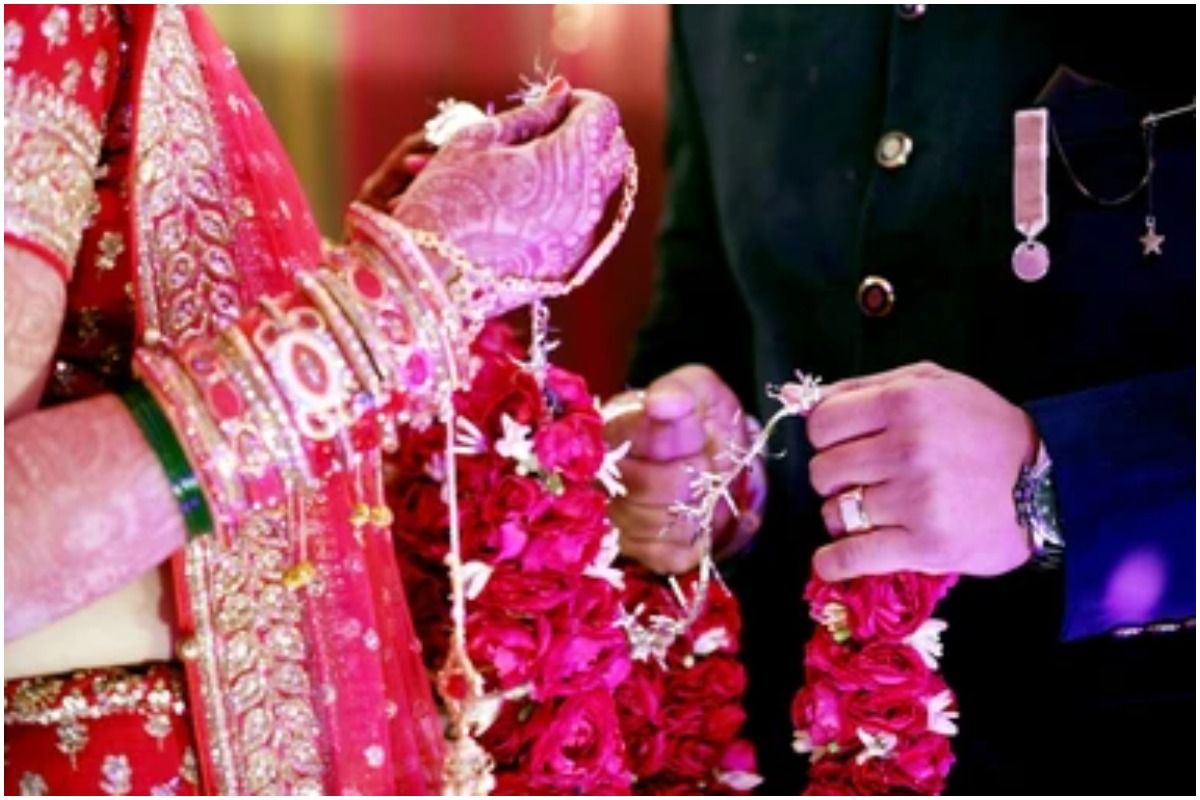 UP Groom & His Baaratis Disappear From Wedding Venue Just Before 'Jaimala' Ceremony