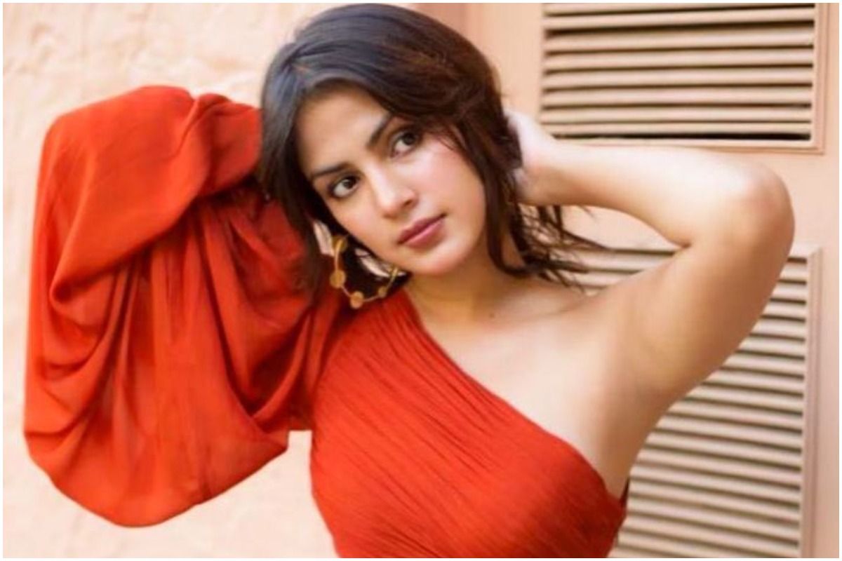 Rhea Chakraborty Shares Childhood Picture, Talks About Learning to Fly And Weathering The Storm