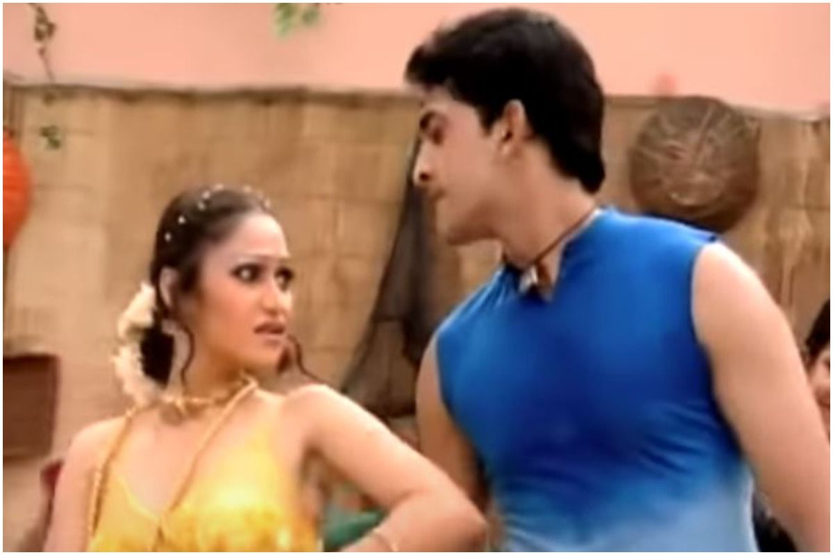 Sonu Jethalal Sex - Taarak Mehta Ka Ooltah Chashmah Actor Disha Vakani Dances to Dariya Kinare  Ek Bungalow in Old Video- Watch Dayaben Crazy Moves